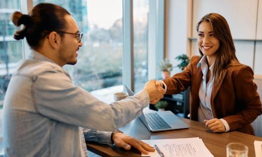 37 Best Job Interview Tips & Tricks That Get Jobs